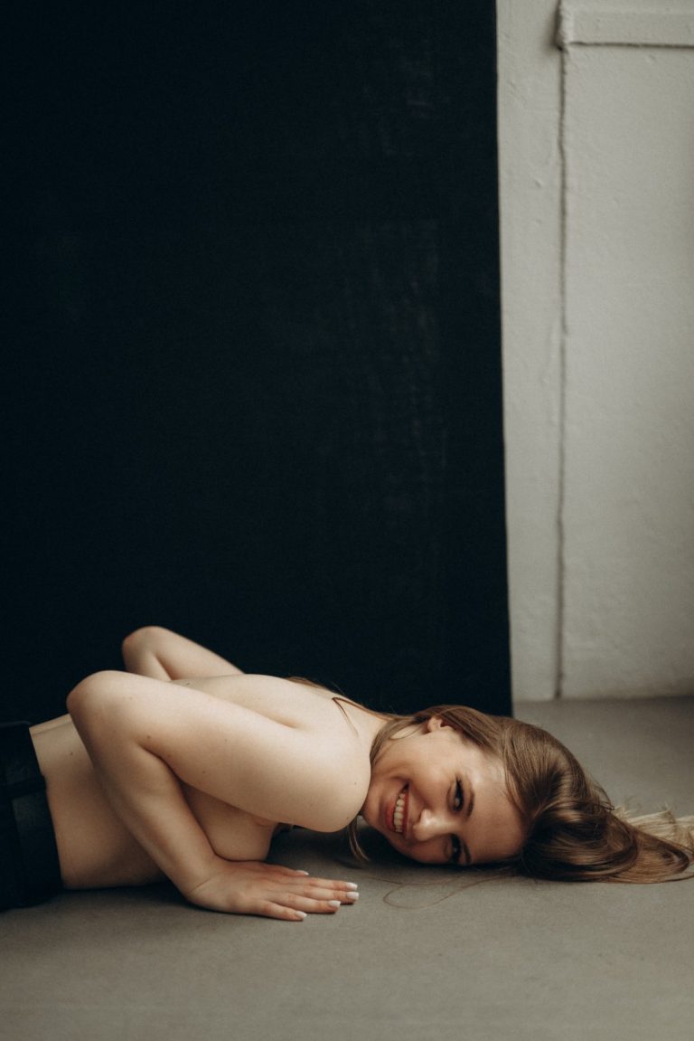 SHE, Фотограф Дарья Ухарцева